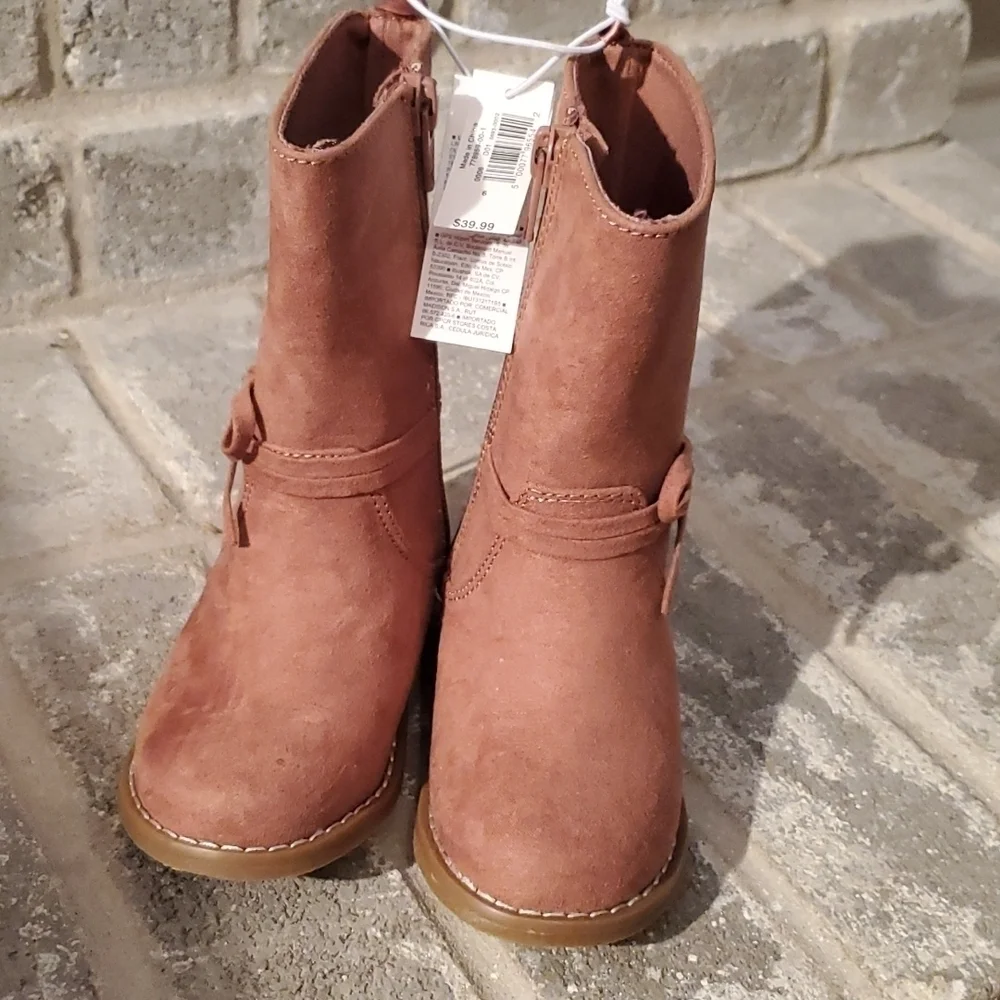 Old Navy boots Girls  size 6 toddler